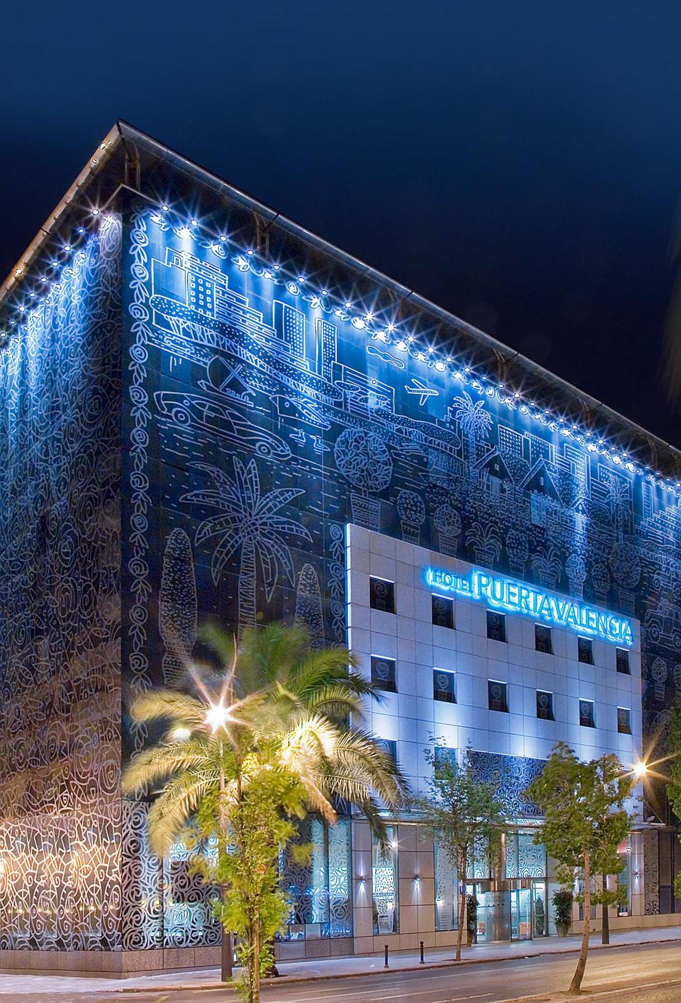 6 Hoteles Céntricos Cerca del Mestalla que Merecen la Reserva