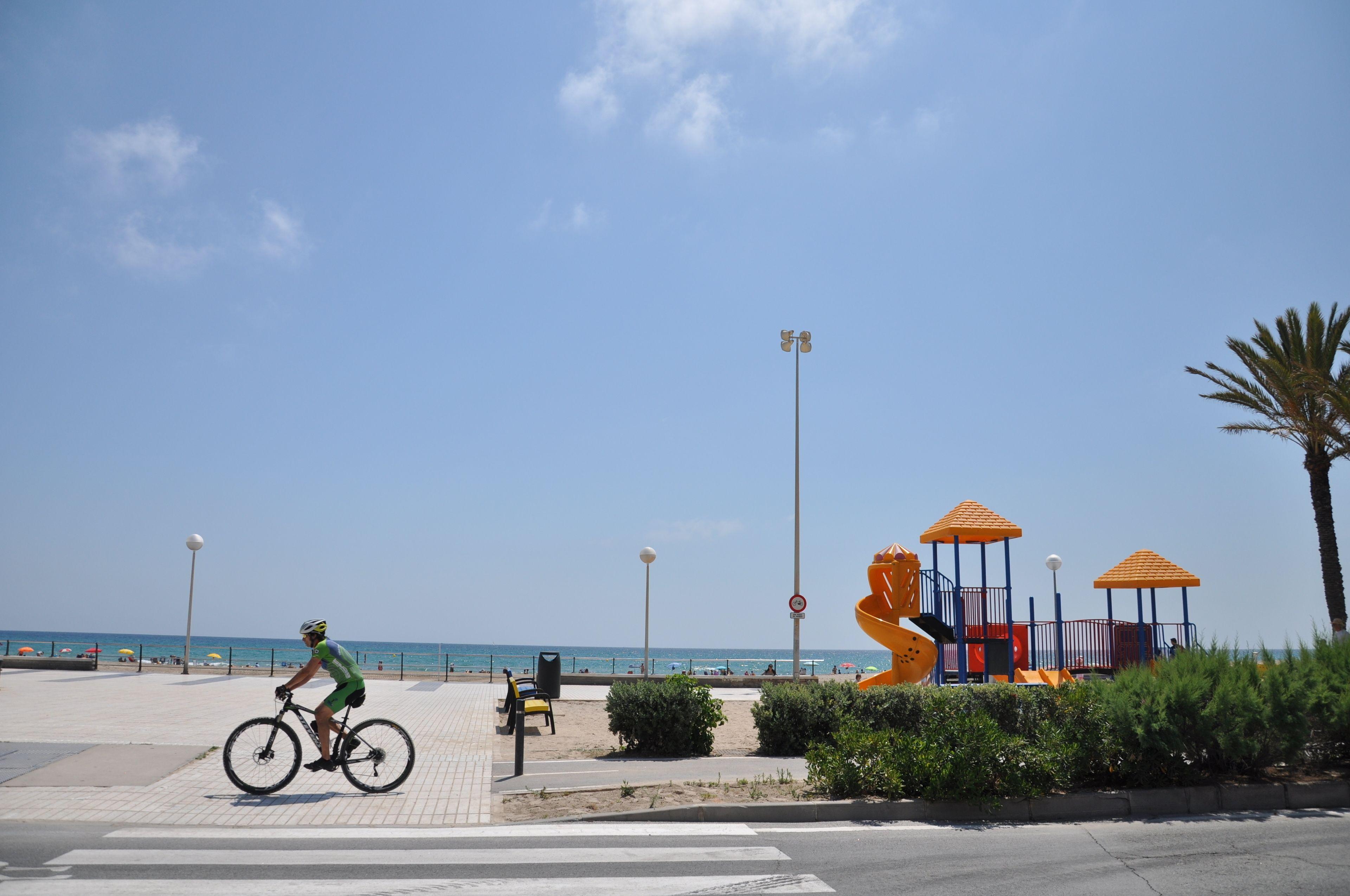 Donde Alojarse cerca del Golf de Alicante: 8 Hoteles con Playa