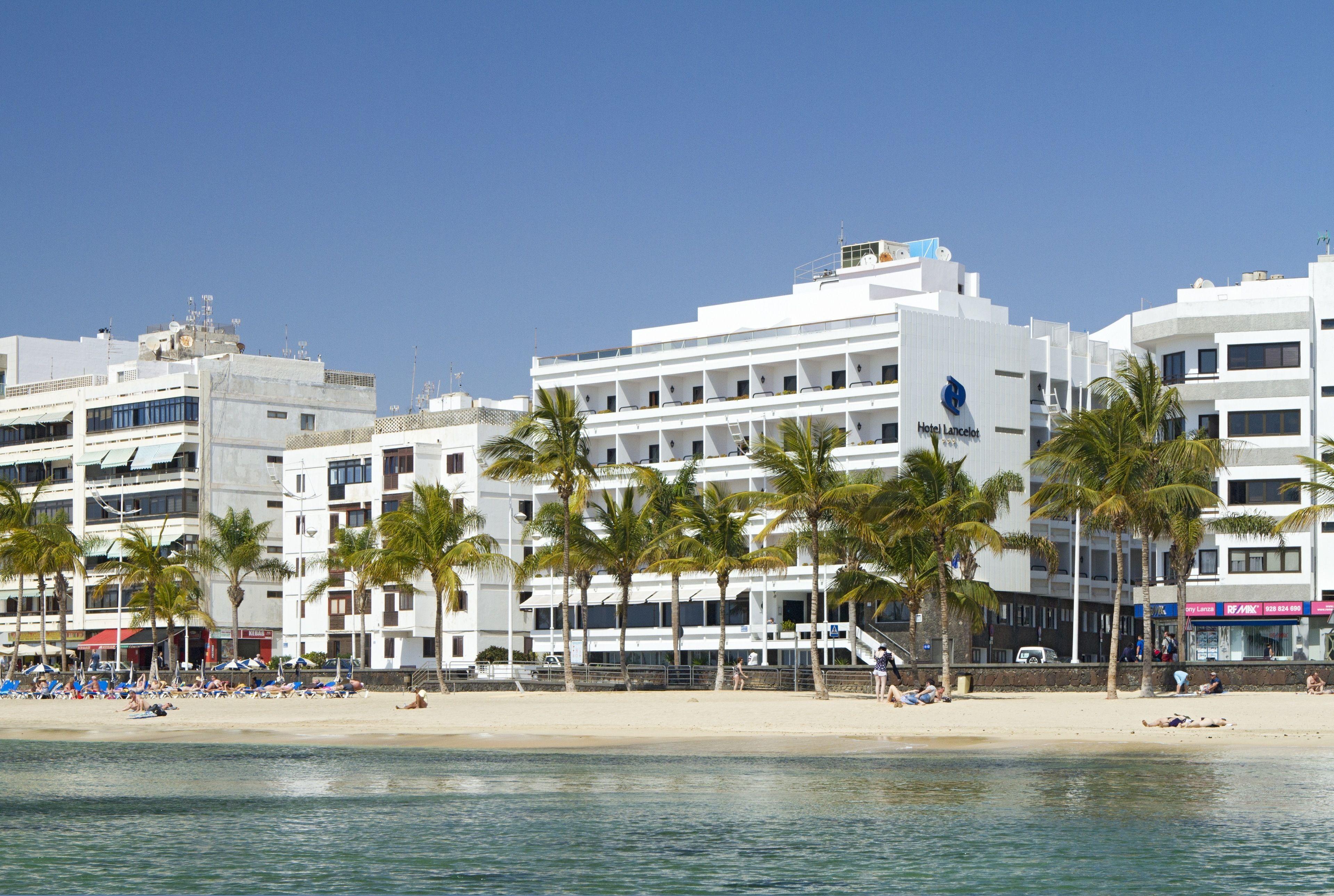 4 Hoteles de Diseño Excepcional cerca de Luna Records en Lanzarote