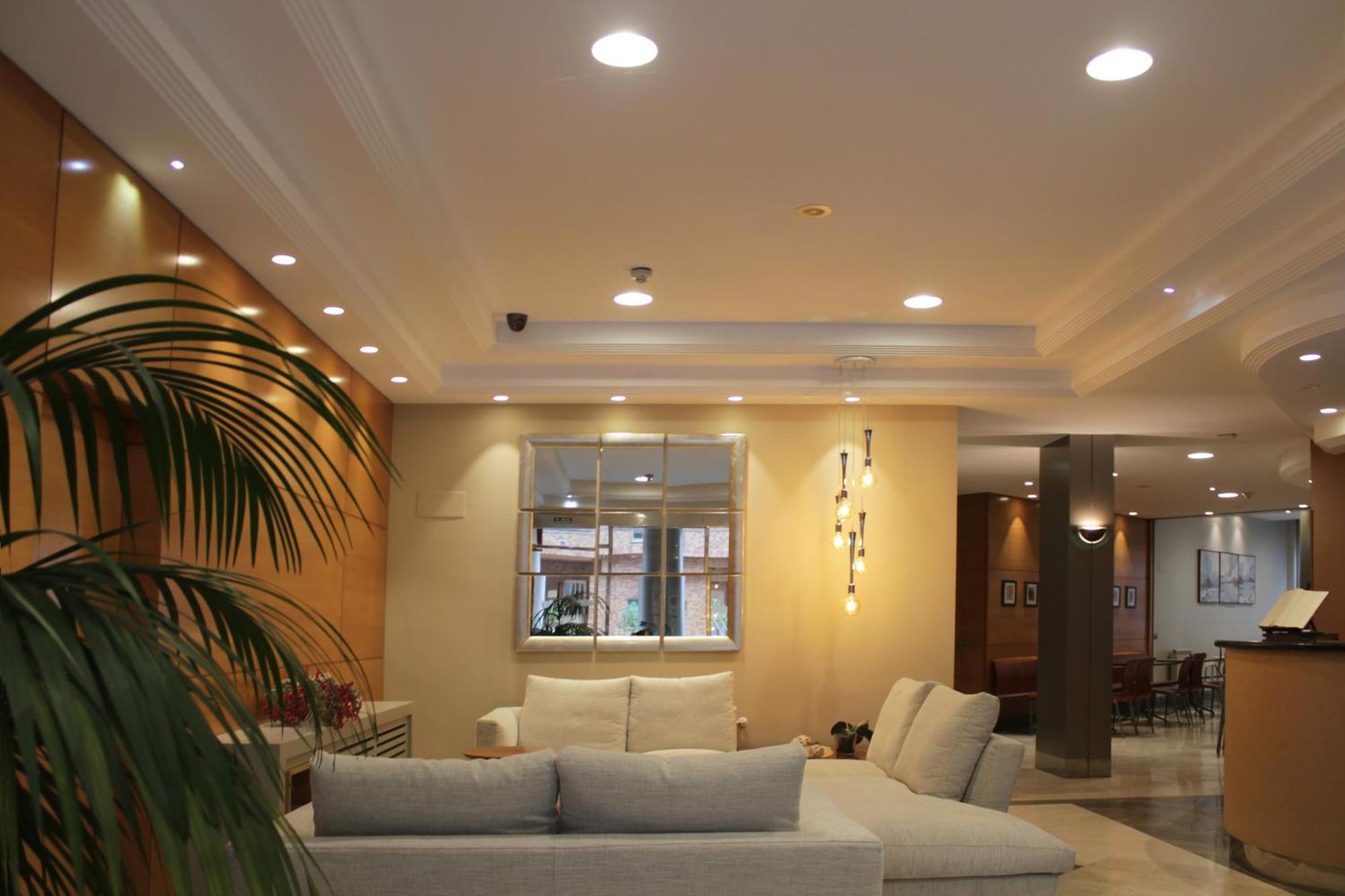 4 Hoteles Céntricos Bien Situados junto al Registro Civil de Oviedo