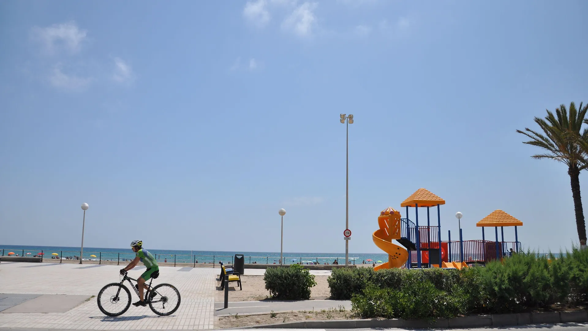 Donde Alojarse cerca del Golf de Alicante: 8 Hoteles con Playa
