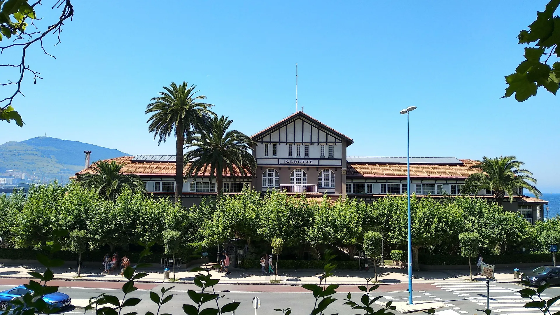 5 Hoteles Céntricos cerca del Puente Colgante que Merece Reservar