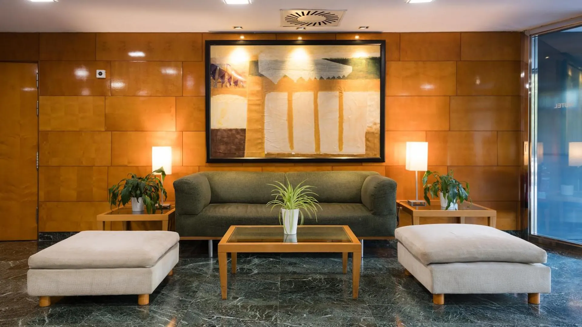 6 Hoteles de Diseño Excepcional cerca de Río Shopping en Valladolid