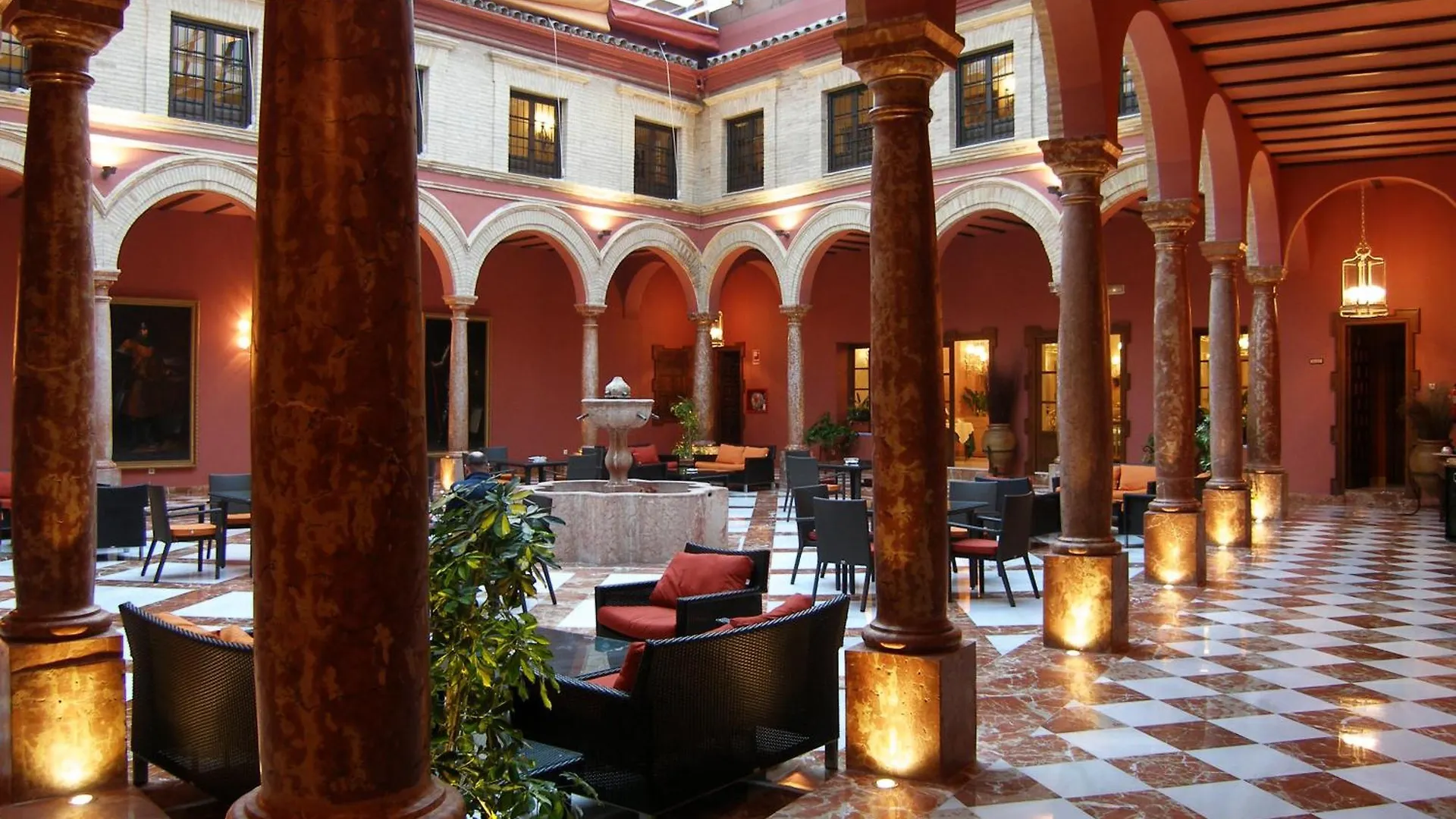 5 Hoteles para Parejas Cerca de Antonio Martin Puerto, Lucena