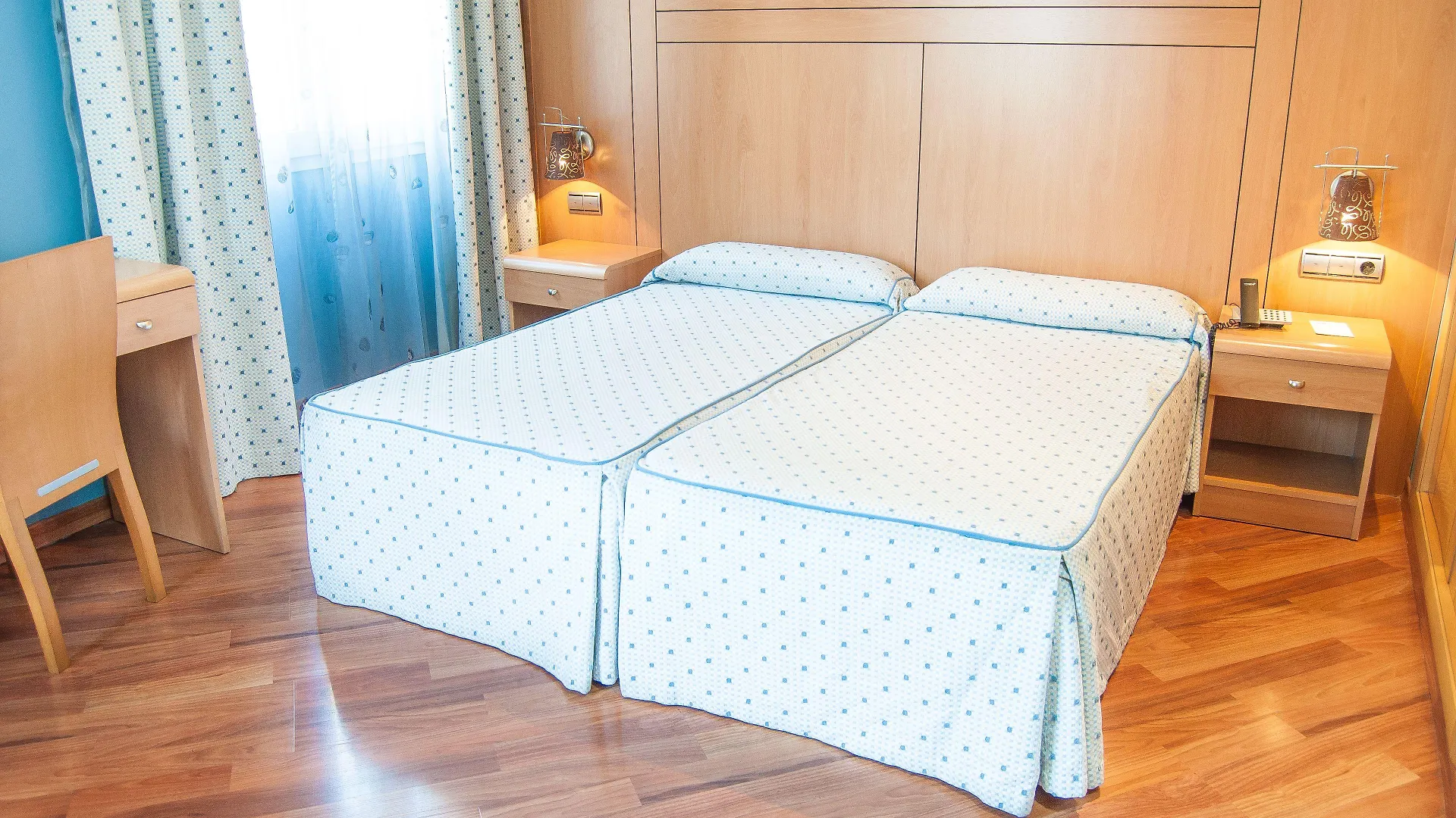 8 Hoteles Céntricos cerca de la Alhambra con Fácil Acceso